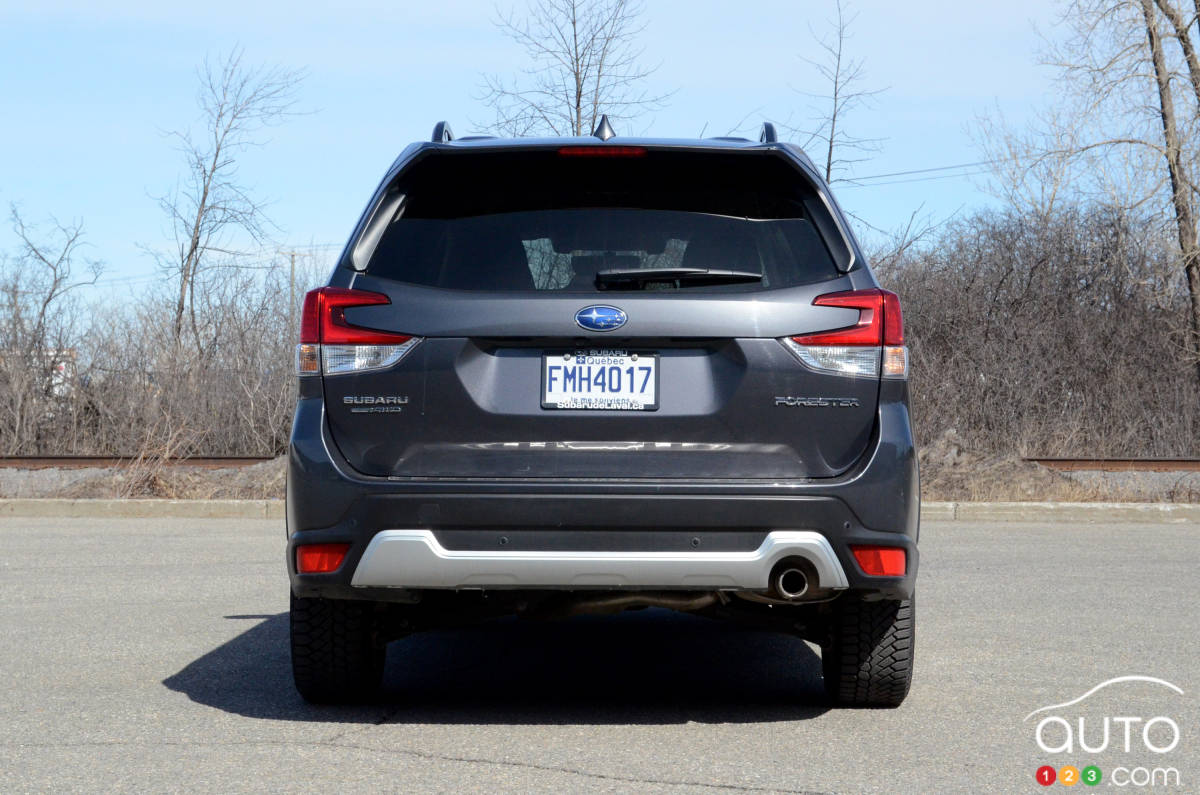 Subaru Forester 2020, arrière